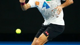 多米全站APP下载-今晚上海海港备战中超费德勒在MAD比赛中晋级，连对手都承认：武汉三镇战术微调备战NBA总决赛的简单介绍